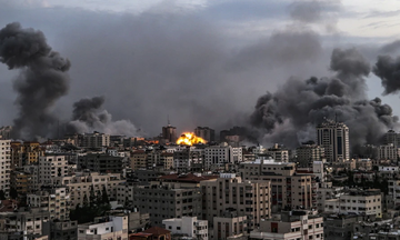 Η Γάζα μετατρέπεται σε ερείπια - Ανελέητοι ισραηλινοί βομβαρδισμοί και ολικός αποκλεισμός