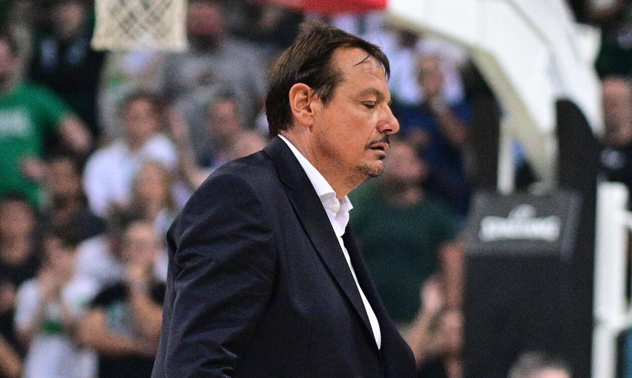 Παναθηναϊκός - Μακάμπι: Έξαλλος ο Αταμάν, αποβλήθηκε με δύο τεχνικές ποινές