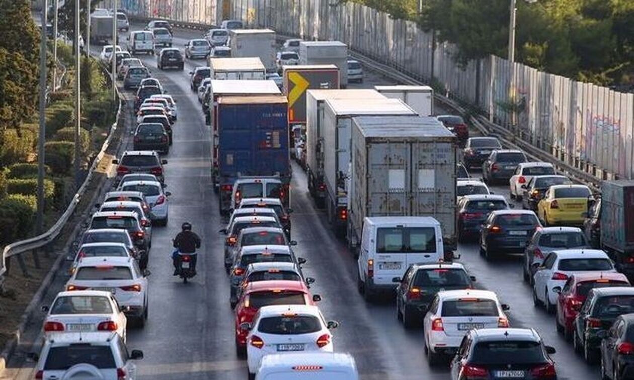 Μποτιλιάρισμα λόγω καραμπόλας στον Κηφισό