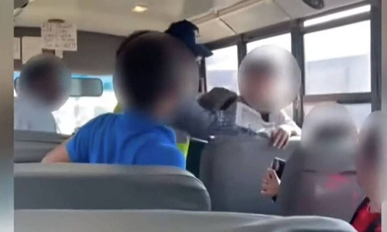 ΗΠΑ: Οδηγός σχολικού επιτέθηκε σε μαθητή και προσπάθησε να τον πνίξει (Vid)