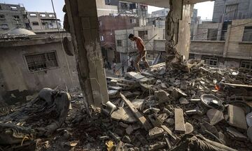 Γάζα: Περισσότεροι από 15 οι νεκροί από τον βομβαρδισμό σε προσφυγικό σχολείο
