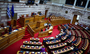 Αντιπαράθεση στη Βουλή για τις δηλώσεις Γεωργιάδη για τα Τέμπη