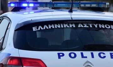 Ανάβυσσος: Χειροπέδες σε 58χρονο Ουκρανό με διεθνές ένταλμα σύλληψης - Υπεξαίρεσε 1 εκατ. ευρώ