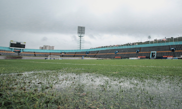 Τζαμάικα - Καναδάς: Αλλαγή ώρας λόγω βροχής - Το γήπεδο μετατράπηκε σε... λίμνη (vid)