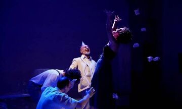 «Πλατόνωφ»: Τελευταίες Παραστάσεις στο Θέατρο Θησείον