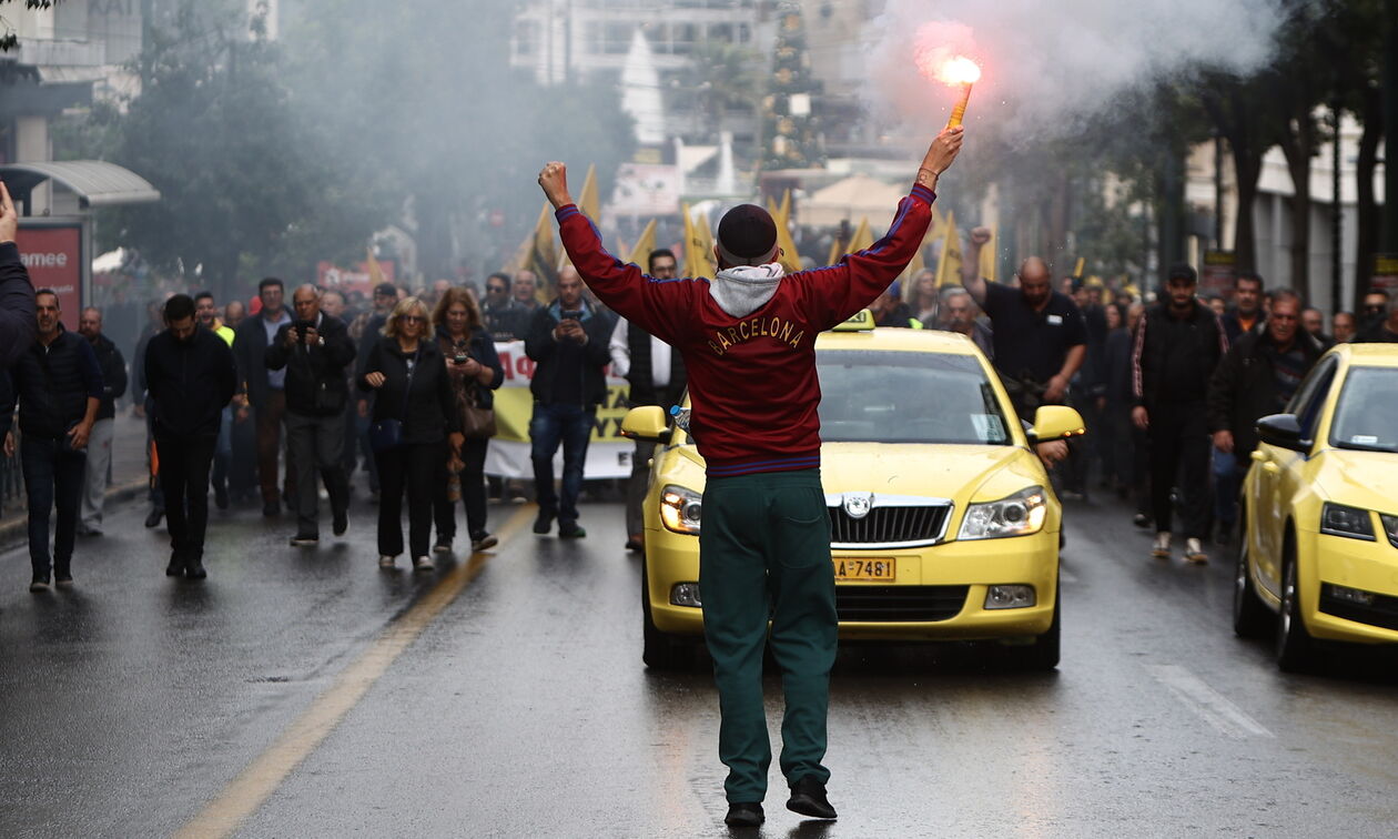 Απεργούν οι οδηγοί ταξί την Τρίτη 5 και την Τετάρτη 6 Δεκεμβρίου - Τι ζητούν