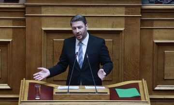 Νίκος Ανδρουλάκης: «Χάδι στους μεγάλους φοροφυγάδες το φορολογικό της κυβέρνησης»