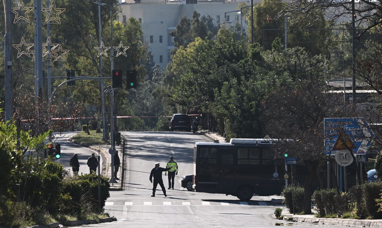 Προβληματισμός για τον εκρηκτικό μηχανισμό στα ΜΑΤ - Τι ήθελαν οι δράστες, πού στρέφονται οι έρευνες