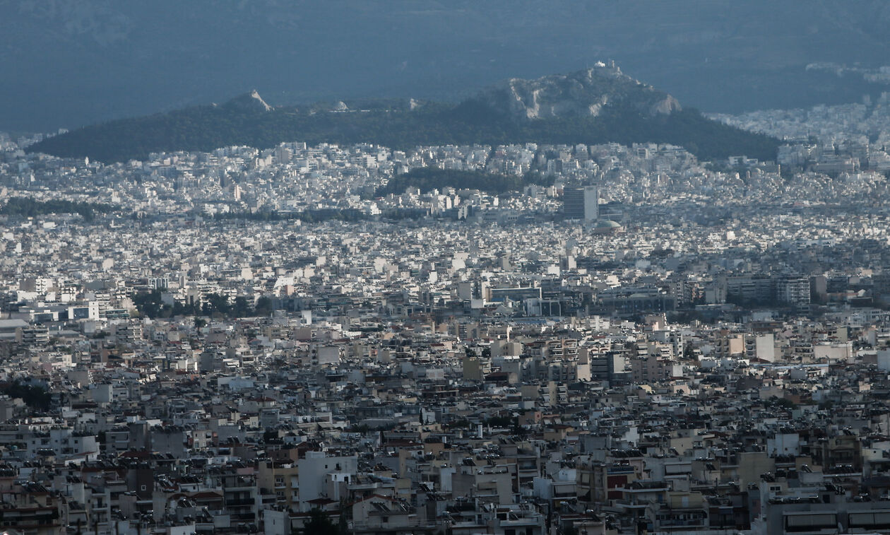 Προϋπολογισμός: Αύξηση των εσόδων το 2024 από τις μεταβιβάσεις των ακινήτων  