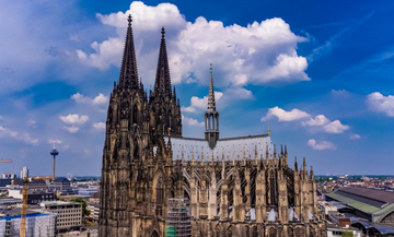 Δεν επιβεβαιώνονται συλλήψεις για πιθανή επίθεση σε ναούς της Κολωνίας και της Βιέννης
