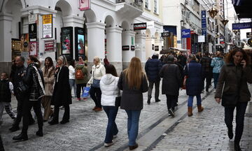 Εμπορικά καταστήματα: Πότε ξεκινάνε οι χειμερινές εκπτώσεις