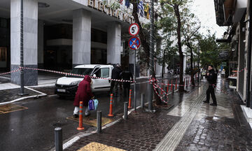 Συναγερμός για ύποπτη βαλίτσα στη Μητροπόλεως στο Σύνταγμα