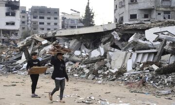 Γάζα: Βομβαρδίζουν αμάχους μέσα στις εγκαταστάσεις του ΟΗΕ