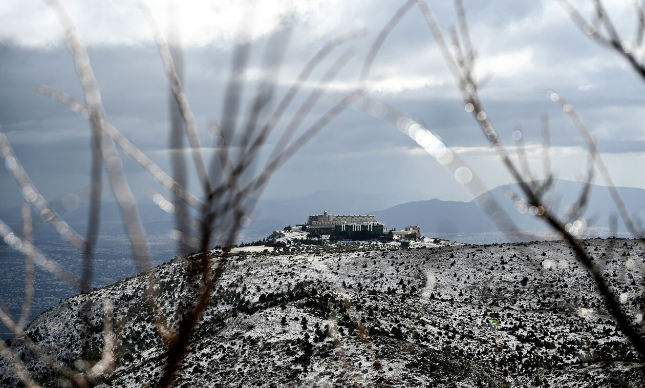 Καιρός: Πτώση της θερμοκρασίας και τοπικές χιονοπτώσεις στα ορεινά