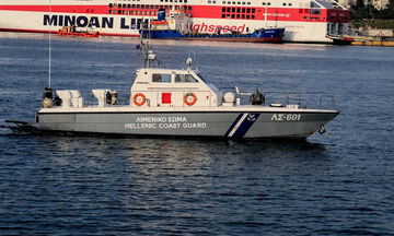 Βρήκαν βυθισμένο πολυτελές αμάξι στο λιμάνι του Πειραιά, έρευνα για πτώματα...