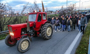 Αγρότες: Κατεβαίνουν στην Αθήνα με τα τρακτέρ