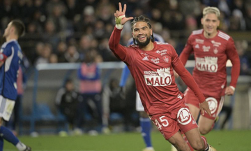 Ligue 1: «Πάρτι» η δεύτερη Μπρεστ με χατ τρικ Καμαρά στο Στρασβούργο (0-3)!