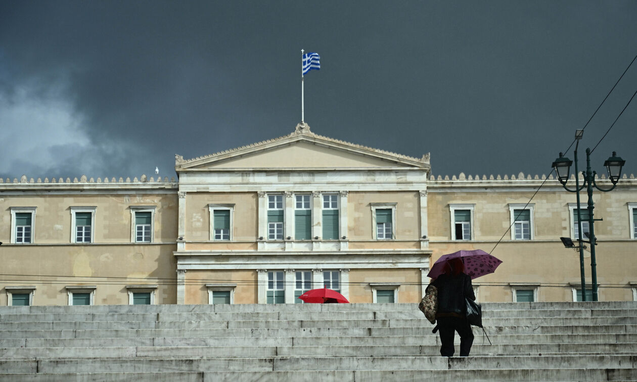 Καιρός: Ισχυρές βροχές και καταιγίδες