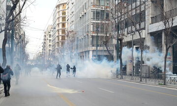 Έξι συλλήψεις για τα επεισόδια στο κέντρο της Αθήνας (vid)