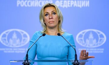 Απάντηση της Ρωσίας σε Μητσοτάκη με Θεοδωράκη: «Μην προδίδεις τη μνήμη της ελληνικής αντίστασης»