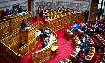 Τραγωδία στα Τέμπη: Την Τρίτη (26/3) θα κατατεθεί η πρόταση δυσπιστίας 