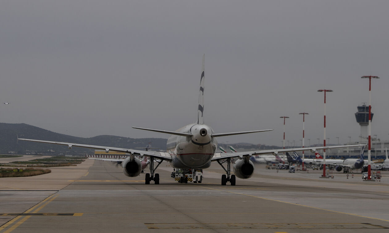 Ακυρώσεις πτήσεων σε Αθήνα και Ρόδο λόγω της επίθεσης του Ιράν στο Ισραήλ