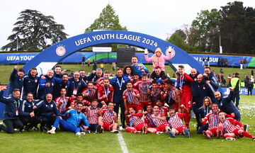 Youth League: Η απονομή του τίτλου στον πρωταθλητή Ευρώπης Ολυμπιακό (pics, vid)