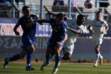 Λαμία - ΠΑΟΚ | 1-0 ο Σλίβκα νικάει τον Κοτάρσκι λίγο πριν την ανάπαυλα