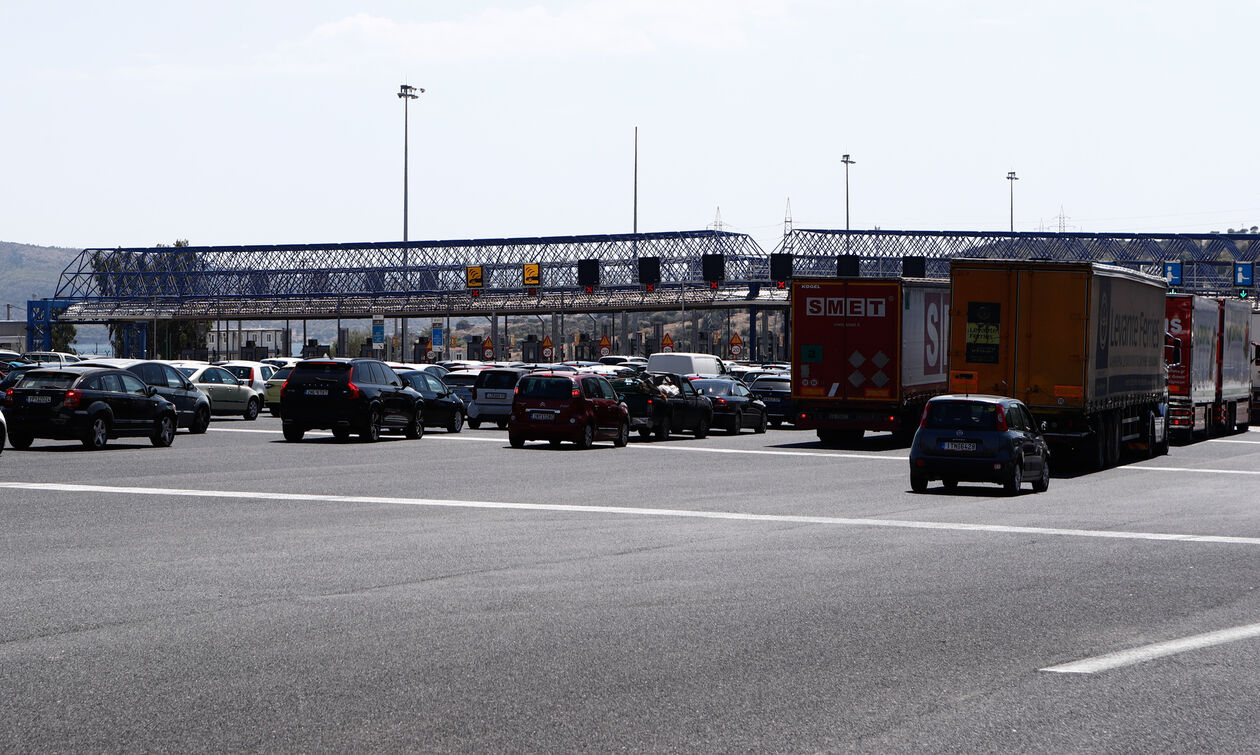 Πάσχα: Φεύγουν και οι τελευταίοι εκδρομείς - 420.000 οχήματα πέρασαν από τα διόδια φέτος