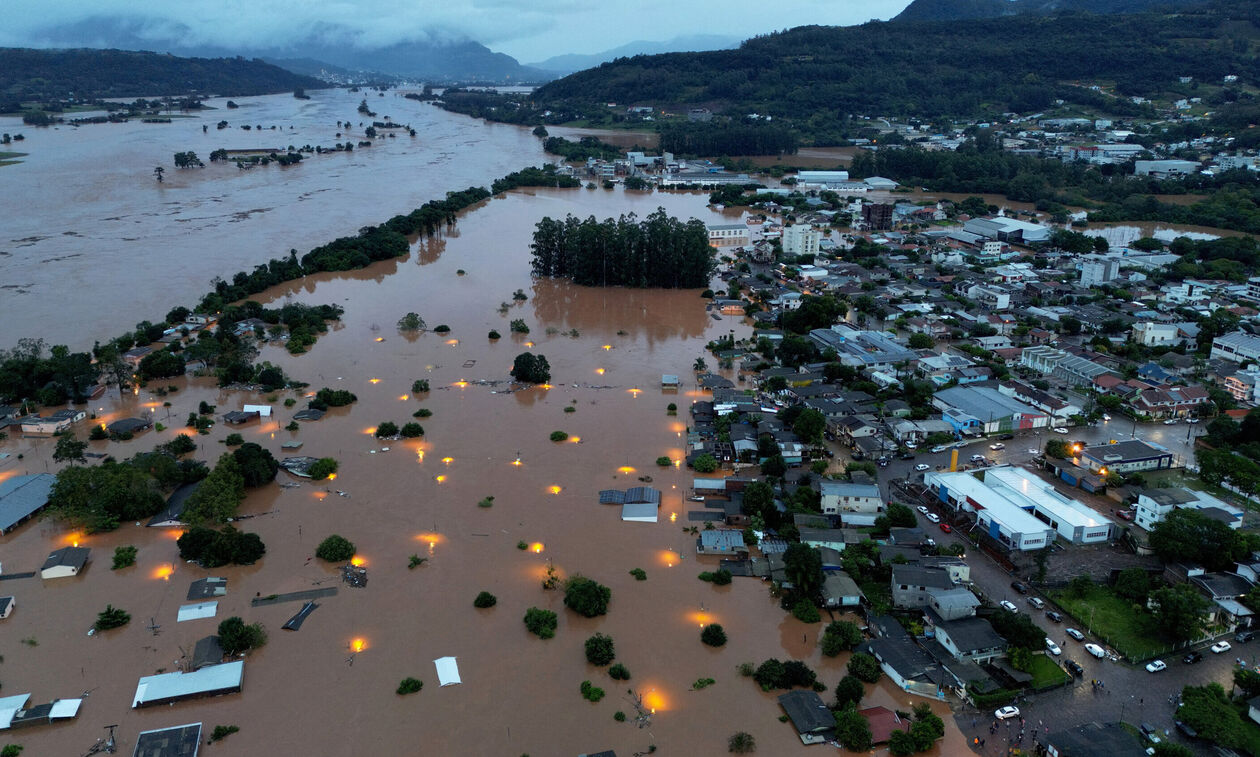 Βραζιλία: Στους 100 οι νεκροί από τις πλημμύρες - 128 οι αγνοούμενοι