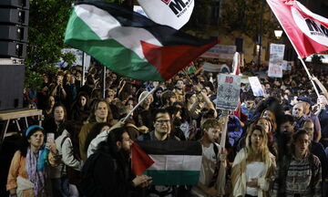 Παλαιστινιακό: Ολονυκτίες φοιτητών και εργαζομένων σε Προπύλαια - Θεσσαλονίκη