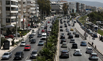 Kίνηση στους δρόμους: Μποτιλιάρισμα σε παραλιακή προς Πειραιά λόγω ακινητοποίησης λεωφορείου 