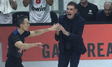 Παναθηναϊκός - Ολυμπιακός: Έξαλλος με την αμυντική συμπεριφορά των παικτών του ο Μπαρτζώκας (vid)