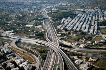 ΓΕΚ ΤΕΡΝΑ: Παραδίδει Αττική Οδό και Εγνατία το 2025