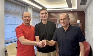 Επίσημο: Στον Ολυμπιακό έως το 2026 ο Μπαρτζώκας