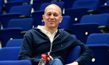 ΚΑΕ Ολυμπιακός σε Γ. Αγγελόπουλο: «Υγεία, ευτυχία και πολλές επιτυχίες» (pic)