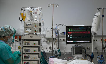 Χανιά: Σε κρίσιμη κατάσταση 28χρονος Βρετανός που έπεσε από μπαλκόνι