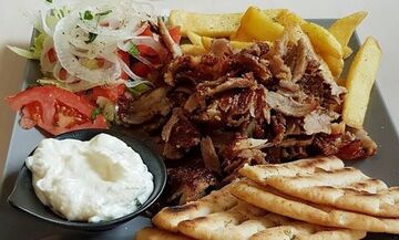 Βραβεία «Taste Atlas»: Η ελληνική κουζίνα καλύτερη στον κόσμο για το 2024-25