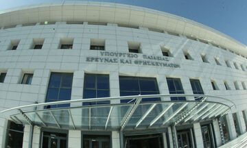 Τι «φέρνει» το 2025 για την Παιδεία