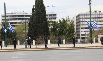 Κλειστός ο σταθμός του μετρό στο Σύνταγμα λόγω της μαθητικής παρέλασης