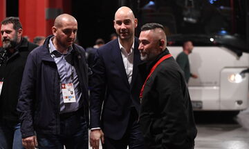Η άφιξη του Σπανούλη στο ΣΕΦ (pics)