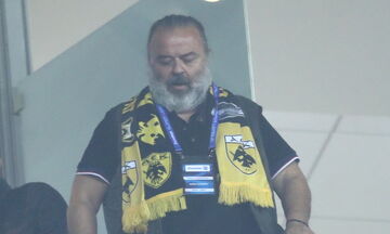 ΑΕΚ: Στα Σπάτα ο Ηλιόπουλος