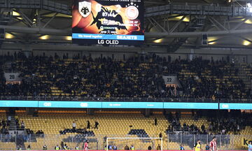 ΑΕΚ - Ολυμπιακός 0-2: Το πέταλο των οργανωμένων άδειασε πριν τη λήξη του αγώνα