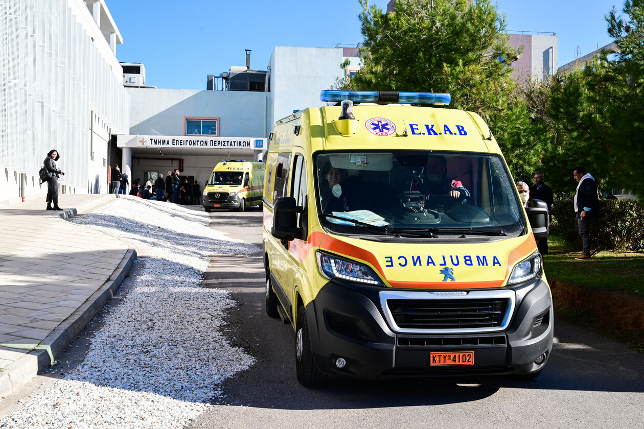Πάτρα: Πέθανε ο 59χρονος που τραυματίσθηκε στο κεφάλι από μάρμαρα πολυκατοικίας