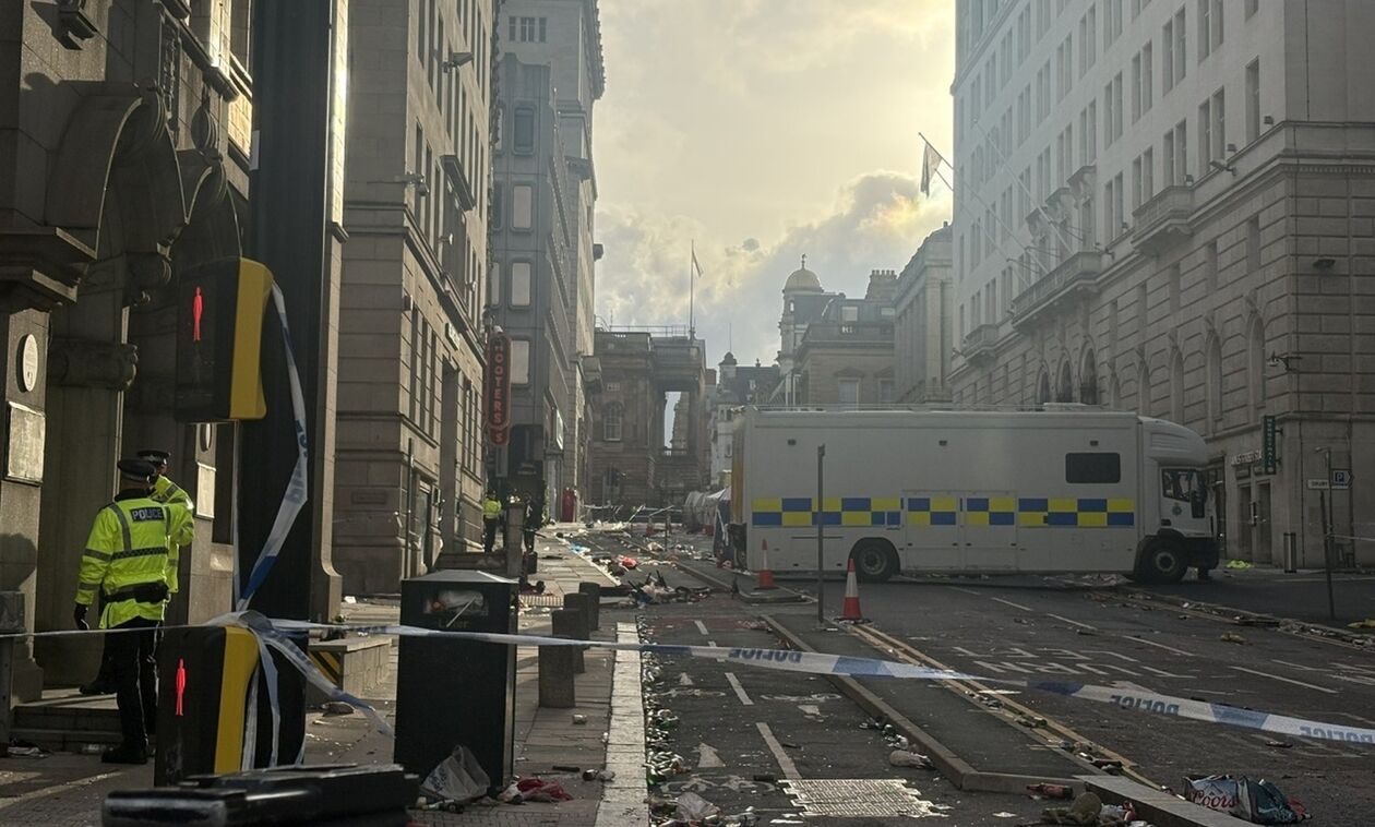 Λίβερπουλ: Κλειστή σήμερα η Water Street (pic)