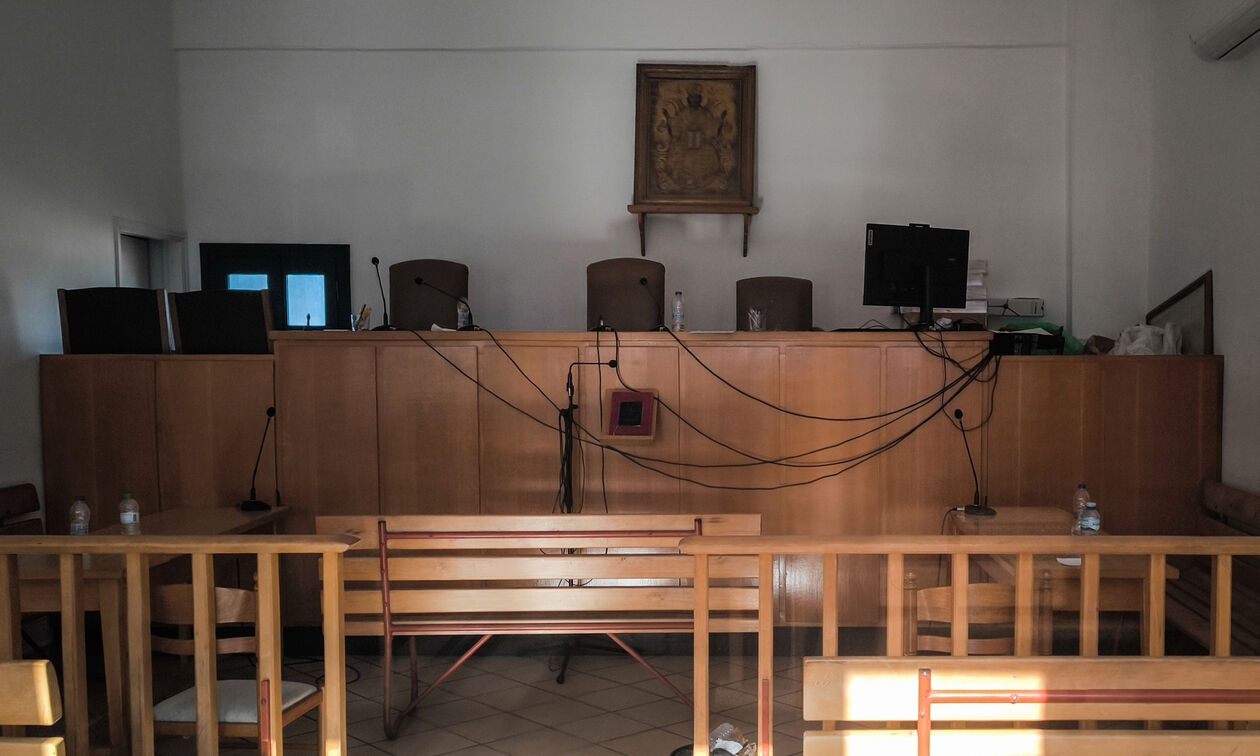 Ζάκυνθος: Στον ανακριτή σήμερα οι τρεις εμπλεκόμενοι στην δολοφονία της συμβολαιογράφου