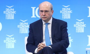 Χατζηδάκης: «Εμείς περιμένουμε τους ιδιοκτήτες να συμφωνήσουν σε ένα ξεκάθαρο πλαίσιο» (vid)