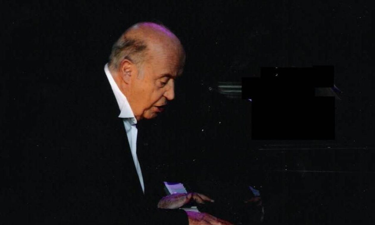 Ο Αιώνας του Μίμη Πλέσσα στο Βεάκειο