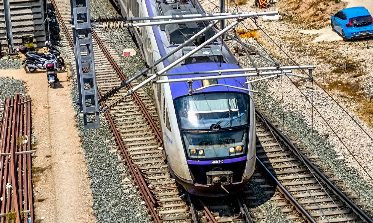 Σε 24ωρη απεργία προχωρούν οι μηχανοδηγοί σε σιδηρόδρομο και προαστιακό