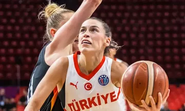 Ουζούν: “Δεν ξέρεις αν θα έχεις ξανά την ευκαιρία”